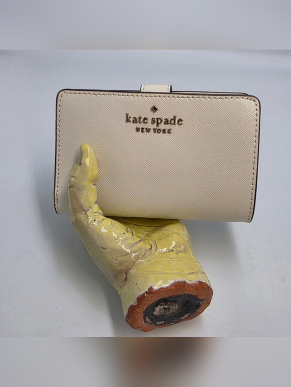 NWOT Kate Spade New York Cream Saffiano Leather Compact Bifold Wallet